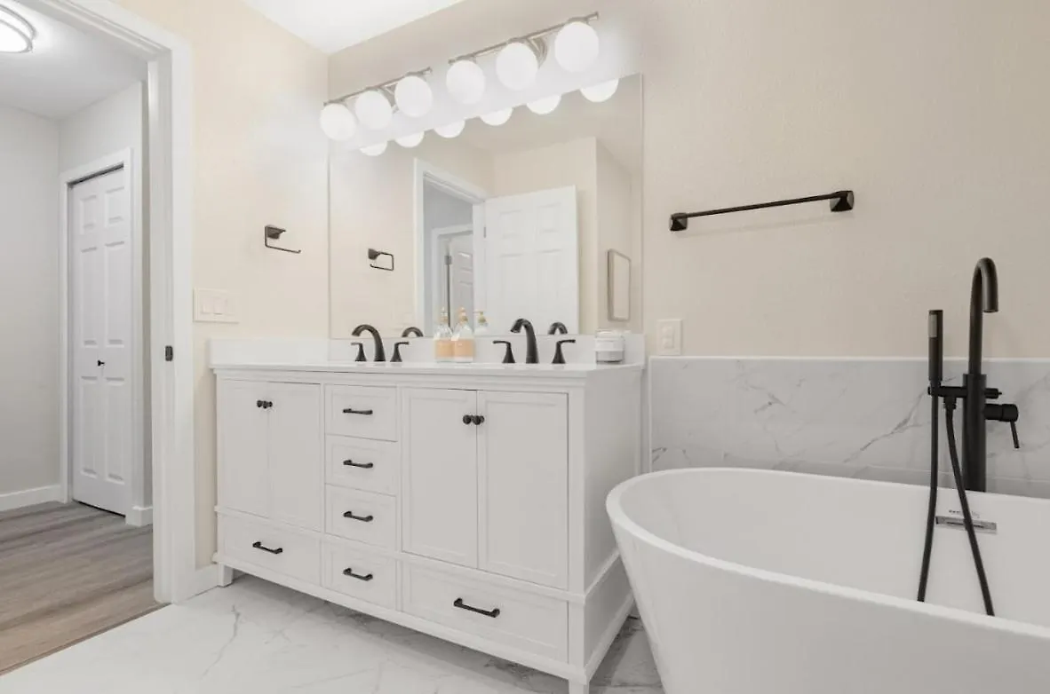 Bellevue Modern Luxe Townhouse Near Dt 520 I405 Apartment